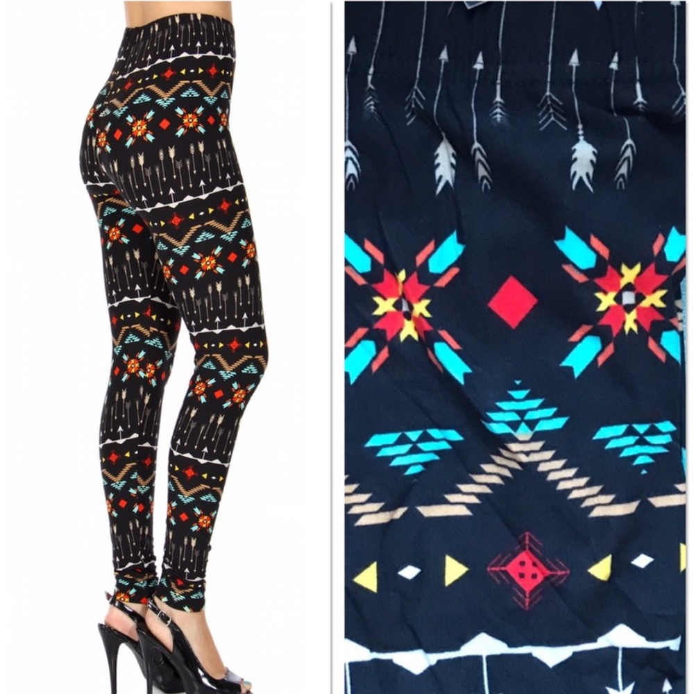 Black Arrow Leggings *New* OS